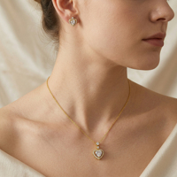 Conjunto de Collar y Aretes de Plata de Ley Certificada con Baño de Oro de 18K y Moissanita en Forma de Corazón, Estilo Retro y Lujoso