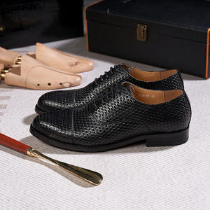 Chaussures d'affaires à bout pointu à la mode chaussures à lacets Oxford luxueuses chaussures en cuir pour hommes durables fabriquées à la main - Product Image 5