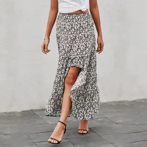 أزياء صيف 2024 تنورة قصيرة قصيرة مكشكشة ذات طيات ذات جودة عالية للنساء تنورة كاجوال بطراز بوهيمي