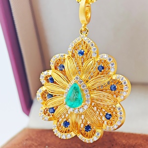 Charmes en forme de fleur en argent 925 plaqué or 18 carats de UM Jewelry, modernes, pour hommes et femmes, à porter au quotidien, pour un mariage, un anniversaire - Product Image 2