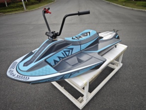 Tabla de Surf y Moto Acuática de Alto Rendimiento W15 para Deportes Acuáticos, Equipada con un Potente Motor de 15kw para Paseos Emocionantes - Product Image 4