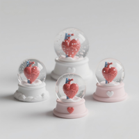 Globe d'eau du cerveau - Résine peinte à la main en 3D avec des paillettes flottantes, décoration personnalisée sur le thème de la neurosciences et cadeau d'art cinétique éducatif