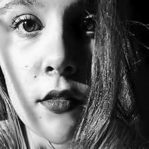 Esther Waters de George Moore-Book Simply Media 0.0g - Product Image 1