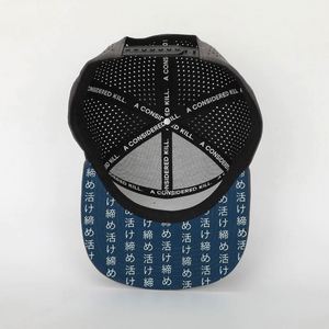 หมวกแก๊ปปีกแบน 7 แผง สีเทา โพลีเอสเตอร์ คุณภาพสูง สำหรับกีฬา งานปาร์ตี้  พร้อมโลโก้ยางแบบกำหนดเอง ตัดด้วยเลเซอร์ - Product Image 6