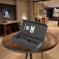 Boîte en carton personnalisée pliable à plat, avec fermeture magnétique, en papier noir, finition mate et gaufrage, pour chaussettes et fourrures