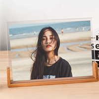 Vente en gros de cadre photo en forme de U en acrylique avec logo personnalisé Cadre photo en bois massif pour bureau créatif