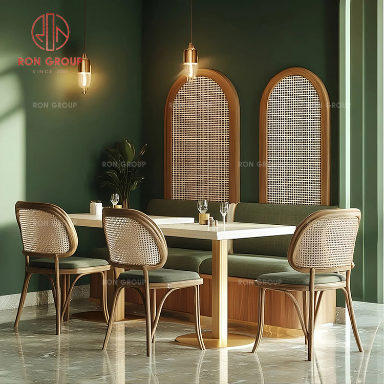 Ensemble de restaurant