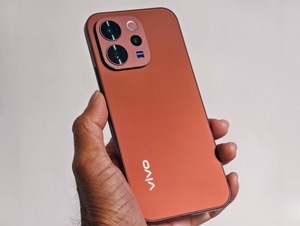 Versión Vo V70, 6500 mAh, Carga Rápida de 90 W, Snapdragon 8S Gen3, Pantalla AMOLED de 6.59'' y 1.5K a 120 Hz, Smartphone 5G, Pantalla de 6.59 Pulgadas, 1.5K, 120 Hz, Alta Luminosidad - Product Image 3