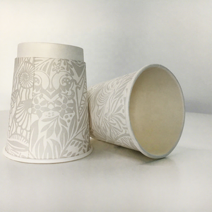 Tasse à double paroi en verre artisanal français, design sophistiqué, souvent accompagnée d'une tuile en gaufrette pour les cafés de luxe, style Lux - Product Image 1