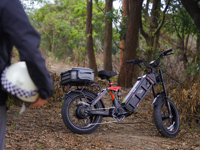 Vente chaude VTT électrique 250W moyeu arrière moteur aventure Cube e-bike cadre en acier batterie au Lithium alimentation