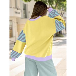 Fisoew Sudadera extragrande con bloques de color para mujer, manga farol, cuello redondo, tops informales para otoño - Product Image 5