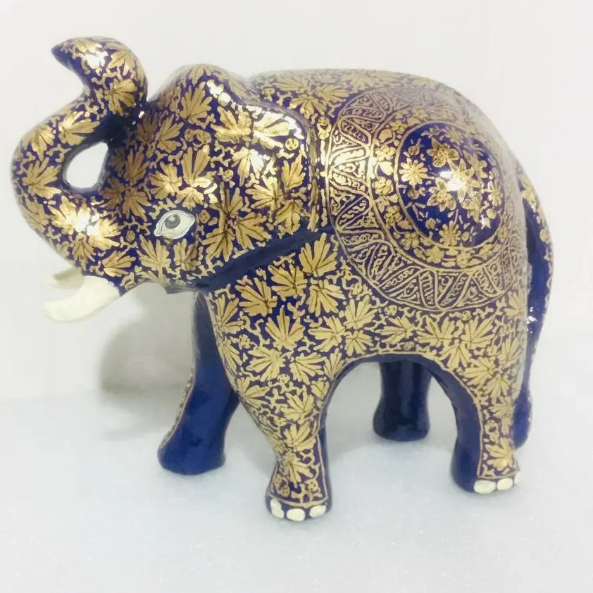 Papier Mache Olifant Beeldje, Houten Olifant. Kofferbak Up En Kofferbak Up Olifant Uit India