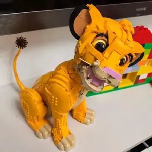 43247 Jeune <span class=keywords><strong>Roi</strong></span> <span class=keywords><strong>Lion</strong></span> – Ensemble de blocs de construction et de puzzle, figurines d'animaux, <span class=keywords><strong>jouet</strong></span> de construction pour enfants et adultes, idéal pour un anniversaire - Product Image 4