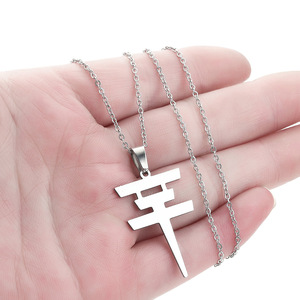 Collar con Colgante de Acero Inoxidable de <span class=keywords><strong>Tokio</strong></span> <span class=keywords><strong>Hotel</strong></span>, Estilo Europeo Americano, Superventas Transfronterizo, Joyería de Moda Dorada con el Logotipo de Bill Cowley - Product Image 5