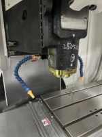 Machine de perçage et de taraudage CNC T600H avec magazine à 20 outils et précision de répétition de 0,003 mm pour l'usinage de pièces métalliques en atelier