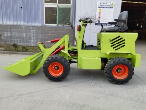 Mini pelle sur pneus Youtop la plus petite, homologuée EPA, 0,5 tonne, avec pièces de rechange - Product Image 4