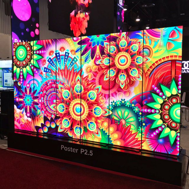 Factory Hot Sale Foldable LED Poster Display P2.5 P2 P1.8 P1.5 P1.25 Indoor Full Color HD GOB Process Vertical LED Poster Screen