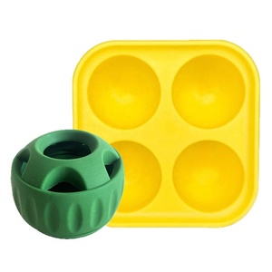 Giocattolo Dispensatore di Snack per Cani in Silicone Ricaricabile con Stampo a 4 Cavità, Alimentatore Lento, Palla Interattiva per Masticare - Product Image 6