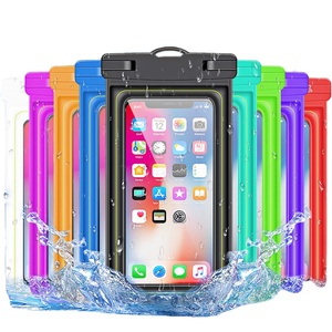 Custodia Impermeabile Galleggiante in PVC Trasparente IPX8 Antiurto Eco-Friendly con Logo Personalizzato per Telefono e Porta di Ricarica - Vendita all'Ingrosso - Product Image 1