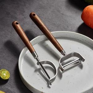 Éplucheur manuel multifonctionnel en acier inoxydable 304 et <span class=keywords><strong>bois</strong></span> de noyer pour fruits et légumes, <span class=keywords><strong>râpe</strong></span> domestique en <span class=keywords><strong>bois</strong></span> massif - Product Image 1