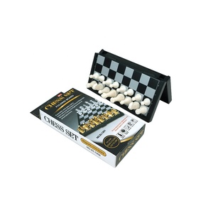 Mini Set di <span class=keywords><strong>scacchi</strong></span> in plastica per bambini <span class=keywords><strong>portatili</strong></span> con scacchiera pieghevole magnetica e pezzi degli <span class=keywords><strong>scacchi</strong></span> - Product Image 3