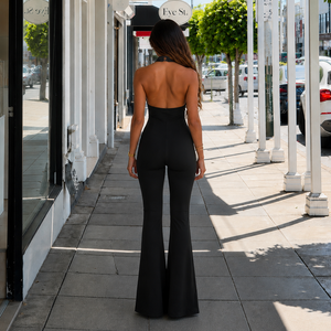 Mono negro de mujer con cuello halter, sin mangas, espalda descubierta, pantalón largo acampanado, ajustado, para fiesta, club, elegante, de noche, a la moda - Product Image 3