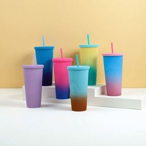 Gobelet isotherme personnalisé en gros, noir mat, pour boissons Boba, réutilisable, 24 oz, en plastique, avec couvercle et paille, design minimaliste - Product Image 1