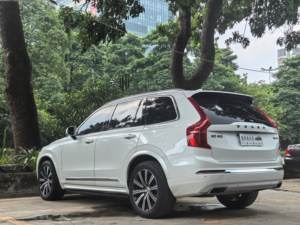 2020 pour <span class=keywords><strong>Volvo</strong></span> <span class=keywords><strong>XC90</strong></span> T6 Smart Luxury Edition 7 places SUV de luxe d'occasion - Product Image 4