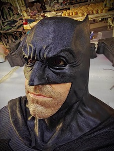 Busto <span class=keywords><strong>de</strong></span> Batman <span class=keywords><strong>de</strong></span> Ben Affleck, <span class=keywords><strong>Liga</strong></span> <span class=keywords><strong>de</strong></span> la Justicia, Escala 1:1, Busto <span class=keywords><strong>de</strong></span> Resina, Figura Coleccionable <span class=keywords><strong>de</strong></span> Superhéroe <span class=keywords><strong>de</strong></span> <span class=keywords><strong>DC</strong></span>, Decoración para el Hogar - Product Image 2
