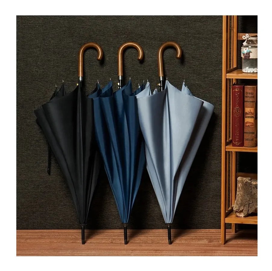Çin toptancı yüksek kaliteli promosyon su geçirmez özel düz şemsiye Logo baskılı kozmetik kapları, şemsiye ahşap saplı