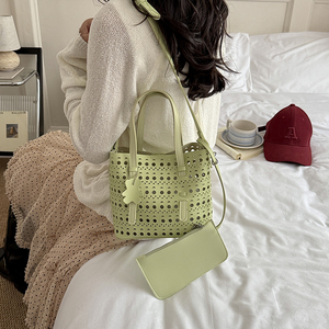 Borsa Tote Grande da Donna in Pelle PU con Tracolla Rimovibile, Borsa a Spalla Multifunzione per Estate/Inverno - Product Image 4