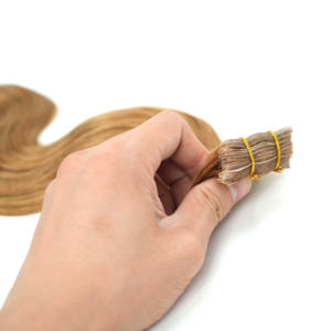 Extensions de cheveux vietnamiens Remy à cuticules alignées, ondulés, 50g, blond miel, double trame, permanentés, vente en gros - Product Image 4