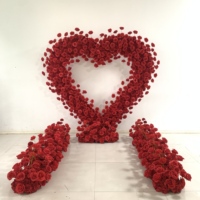 H526 Bunga Mawar Sutra Buatan Tangan Berbentuk Hati Merah Romantis 2m untuk Latar Belakang Acara Lamaran Pernikahan
