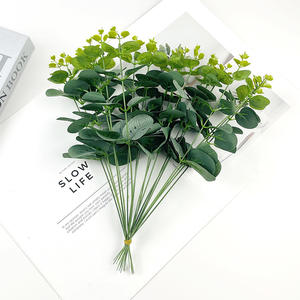 Petites feuilles <span class=keywords><strong>d</strong></span>'eucalyptus artificielles style Mori, accessoires pour couronnes, corsages et bouquets DIY, <span class=keywords><strong>d</strong></span>écorations végétales vertes pour extérieur - Product Image 3