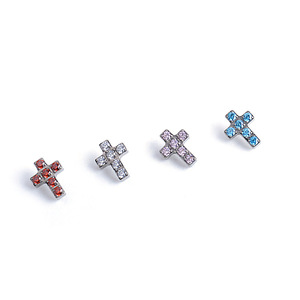 Boucles d'oreilles croisées en alliage de titane, clous en zircon de 5,1 mm x 6,7 mm pour piercing du cartilage de l'oreille - Product Image 3
