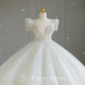 Abito da sposa principale da principessa in stile 5125 europeo abito da sposa estivo manica corta con perline lungo strascico 2024