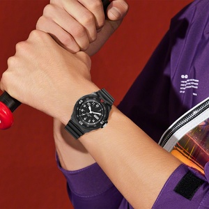 Reloj de Cuarzo SHUAIKE, Nuevo Modelo para Estudiantes, Resistente al Agua, Diseño Único, Esfera Exquisita, Correa de Plástico, Unisex - Product Image 3