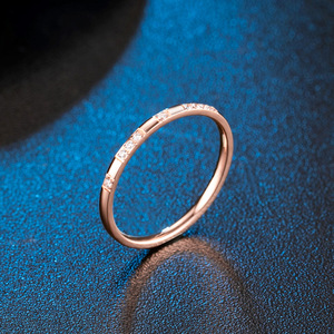 Style japonais et coréen 2mm diamant incrusté 1314 or rose bague femme tempérament élégant déesse de l'acier inoxydable simple ha - Product Image 2