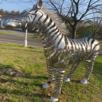 Sculpture creuse extérieure faite sur commande de cheval d'acier inoxydable statut animal en métal à vendre