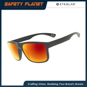 Lunettes de soleil personnalisées avec protection UV Lunettes de cyclisme de couleur dégradée avec logo et emballage de lunettes de soleil personnalisées - Product Image 3