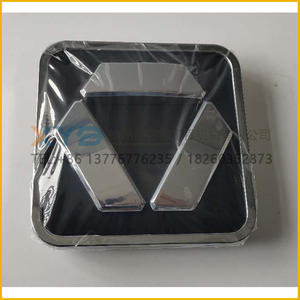 ฝาครอบเครื่องยนต์ด้านหลังรถตัก/รถยก XCMG ของแท้ พร้อมตาข่ายนิรภัยและตราสัญลักษณ์โลโก้ 3 มิติ ดีไซน์ VI ประเภทสินค้า - Product Image 4