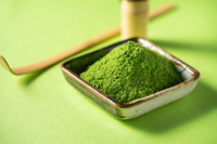Poudre de Matcha Bio 2026 – Antioxydant Naturel, Thé Vert Revitalisant, Soutien Quotidien à la Santé, Boisson en Vrac, OEM, Échantillon Gratuit