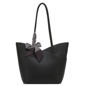 Sac à bandoulière décontracté pour femme, grande capacité, imperméable, avec fermeture éclair, idéal pour les trajets quotidiens et le shopping - Product Image 4