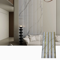 Panneaux de plafond en PVC brillant faciles à installer, planches décoratives en plastique pour les intérieurs résidentiels et commerciaux