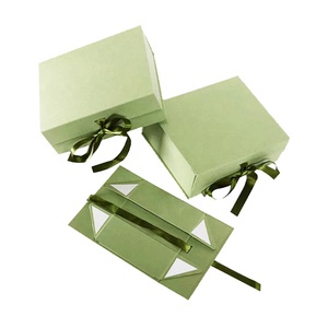 Custom paper gift boxes for packaging clothes with ribbon magnetic clothes gift set boxes for packaging