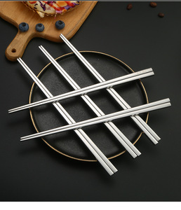 <span class=keywords><strong>Palillos</strong></span> de metal reutilizables de acero inoxidable, <span class=keywords><strong>palillos</strong></span> aptos <span class=keywords><strong>para</strong></span> lavavajillas, <span class=keywords><strong>palillos</strong></span> <span class=keywords><strong>coreanos</strong></span> japoneses antideslizantes <span class=keywords><strong>para</strong></span> cocinar y <span class=keywords><strong>comer</strong></span> - Product Image 4