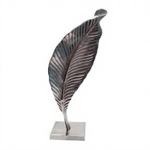 Escultura de Hoja Fundida a Mano con Base, Objeto Decorativo Personalizado para Mesa de Sala, Decoración Interior Moderna para el Hogar - Product Image 1