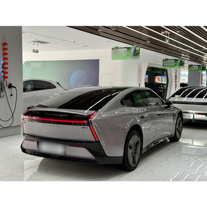 Auto Usata Guazi 2025 XPeng P7 Pronta per la Spedizione, Completamente Elettrica, Nuova Energia, Automatica, Hatchback, Guida a Sinistra, per Utenti EV a Lunga Autonomia, 5 Posti - Product Image 2