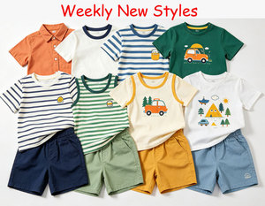 Conjuntos de verano para niños de 2 piezas, mezcla aleatoria, camiseta de algodón, pantalones cortos, estampado de dibujos animados a rayas, ropa para niños y niñas - Product Image 1