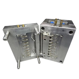 Sujetador y clip de plástico de piezas de automóvil universales de alta precisión y garantía de calidad - Product Image 1